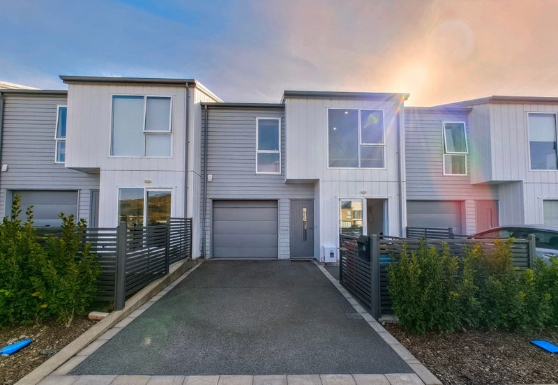 77 Hokioi Drive, Kenepuru, Porirua - Carousel 2