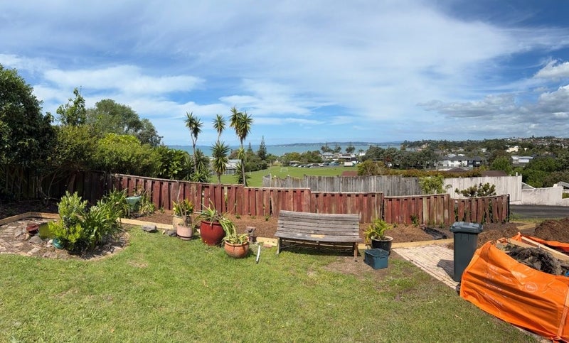 1/11 McCrystal Avenue, Bucklands Beach, Auckland - Carousel 1