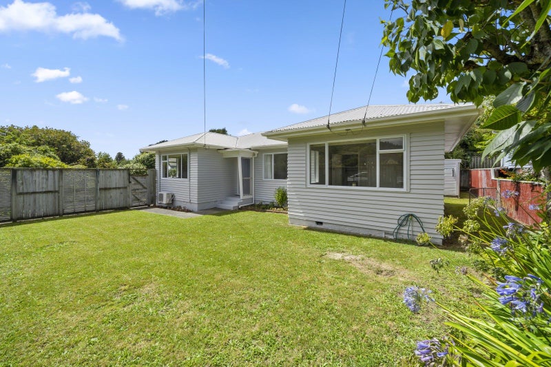 6 Park Avenue, Tawa, Wellington - Carousel 18
