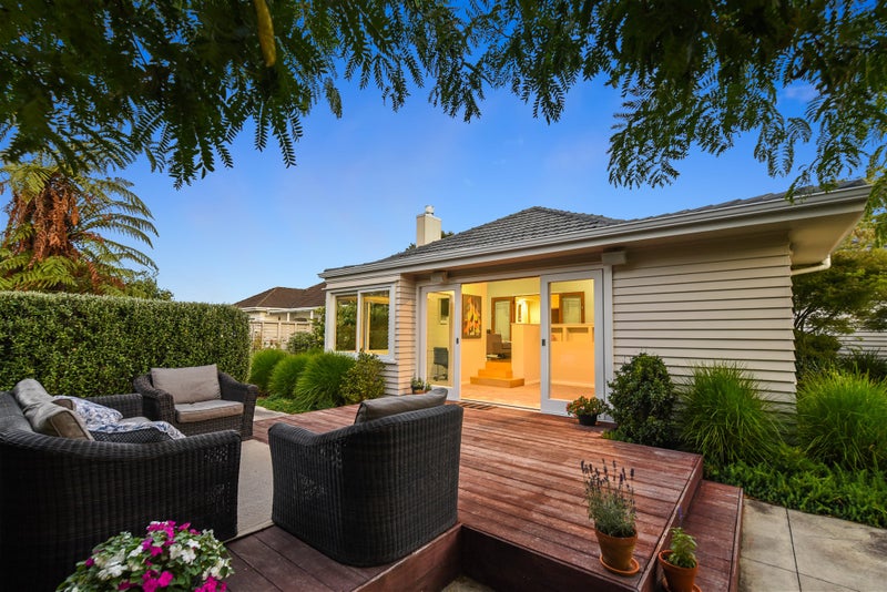 14 Strowan Avenue, Fairfield, Hamilton - Carousel 1