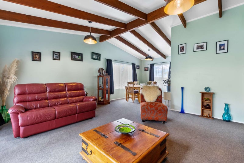 7 Amber Place, Pukehangi, Rotorua - Carousel 1