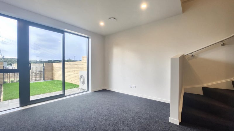 15 Ara Paiwhenua, Tawa, Wellington - Carousel 2