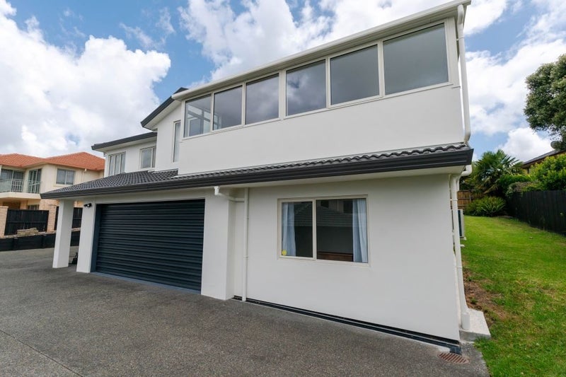 26 Whiting Grove, West Harbour, Auckland - Carousel 18