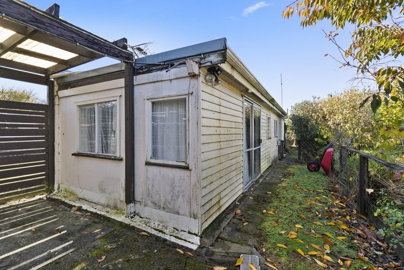 42 Routley Crescent, Elderslea, Upper Hutt - Carousel 18