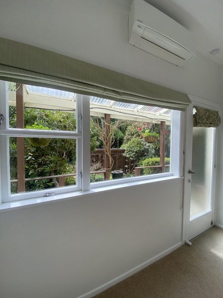 28 Delhi Crescent, Khandallah, Wellington - Carousel 2