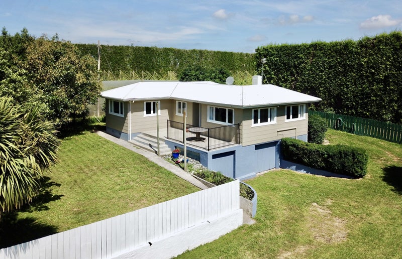 962 State Highway 2, Te Puke - Carousel 1