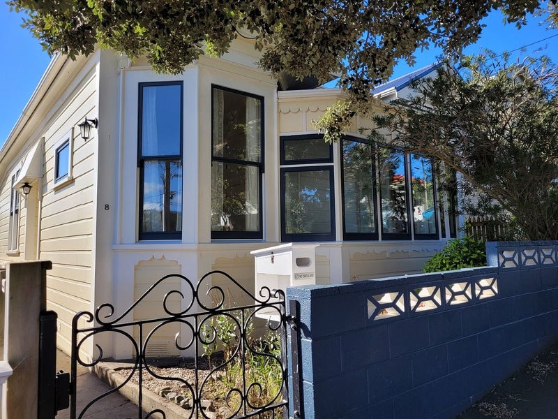 8 Stirling Street, Berhampore, Wellington - Carousel 1