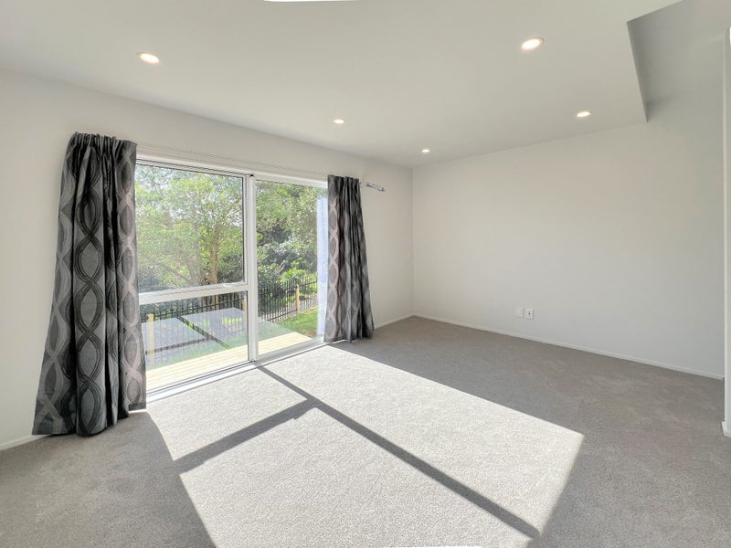 6/16 Gaye Crescent, Otara, Auckland - Carousel 1