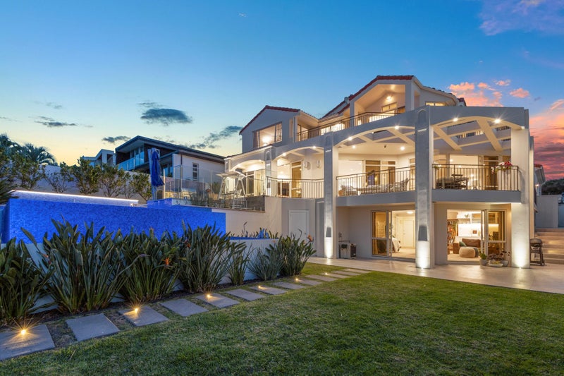 9 Gilberd Place, Torbay, Auckland - Carousel 1