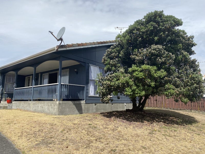 22 Simcox Street, Otaki Beach, Otaki - Carousel 2