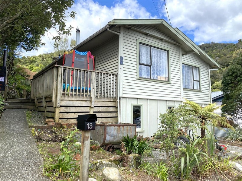 13 Ashmore Avenue, Cobden, Greymouth - Carousel 21