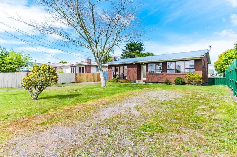 310 Rangatira Road, Beach Haven, Auckland - Carousel 2