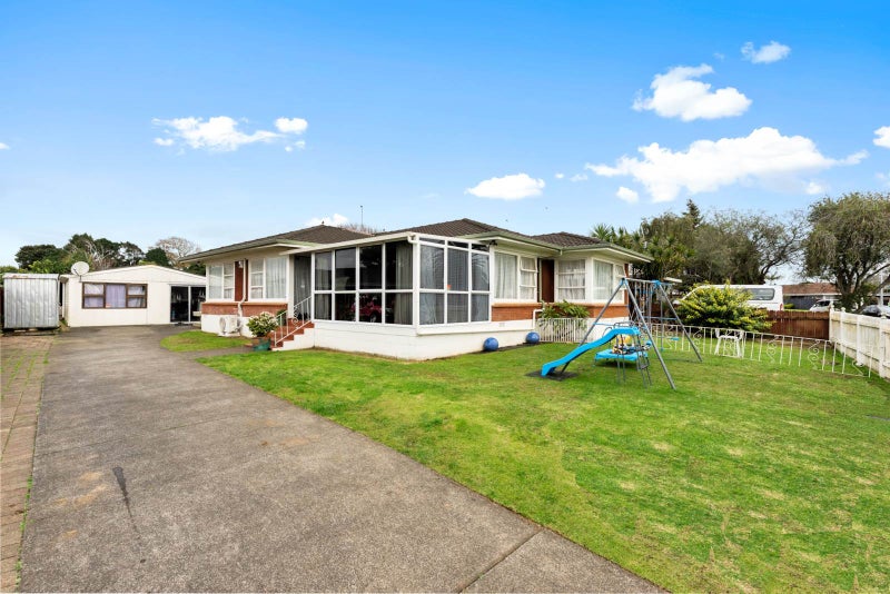 13 Meadowcourt Drive, Manukau, Auckland - Carousel 1