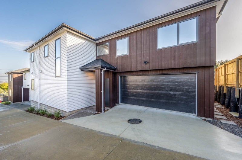 86 Whitney Street, New Windsor, Auckland - Carousel 1