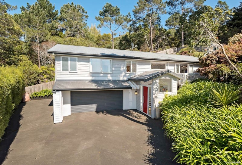 49 Helvetia Drive, Browns Bay, Auckland - Carousel 1