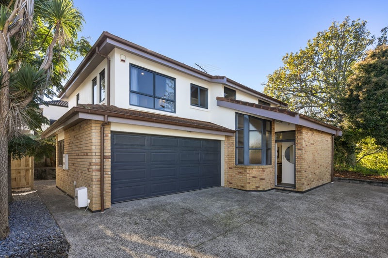 18B Howe Street, Howick, Auckland - Carousel 1