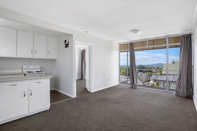 9/219 Onewa Road, Birkenhead, Auckland - Carousel 15