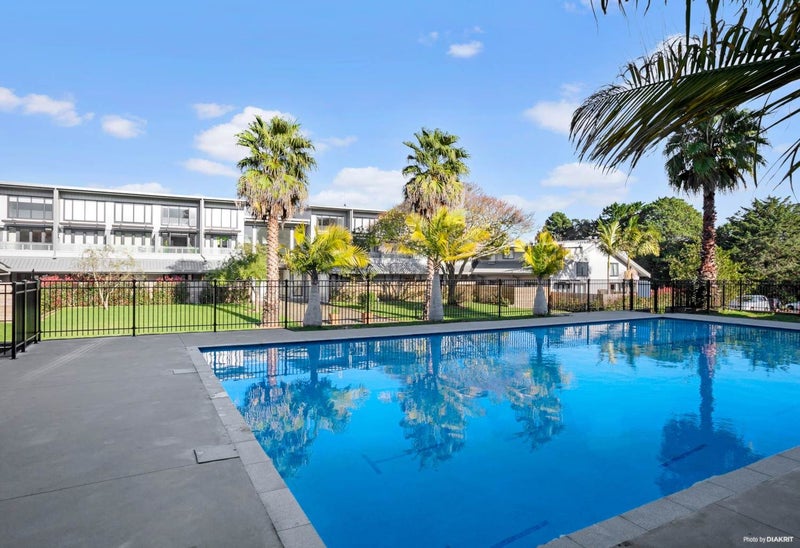 14F/30 Westward Hollow, GLEN EDEN, AUCKLAND - Carousel 12