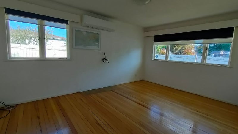 131 Whitney Street, Blockhouse Bay, Auckland - Carousel 2