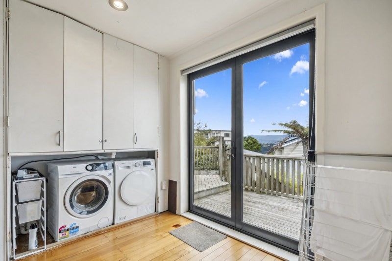 49 Lookout Road, Hataitai, Wellington - Carousel 21