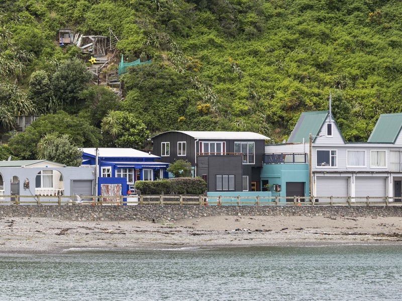 32 Owhiro Bay Parade, Owhiro Bay, Wellington - Carousel 23
