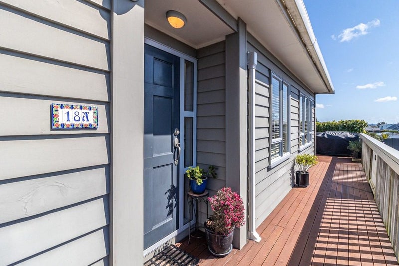 18A School Road, Morningside, Auckland - Carousel 2