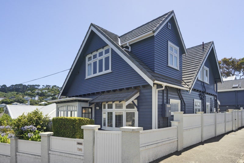 2 Waitoa Road, Hataitai, Wellington - Carousel 1