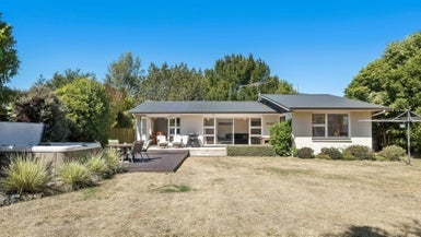 9 Alpine View Lane, Parklands, Christchurch - Carousel 1