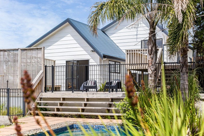 5 Waiheke Street, Waikanae Beach, Waikanae - Carousel 2