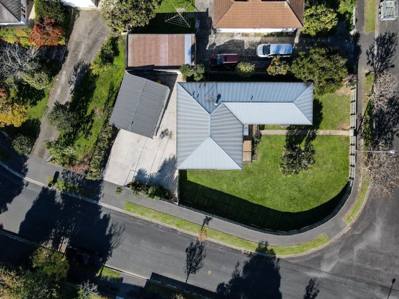 24 Bretton Terrace, Hillcrest, Hamilton - Carousel 3