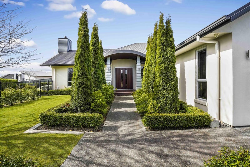 2 Gibbston Close, Huntington, Hamilton - Carousel 1