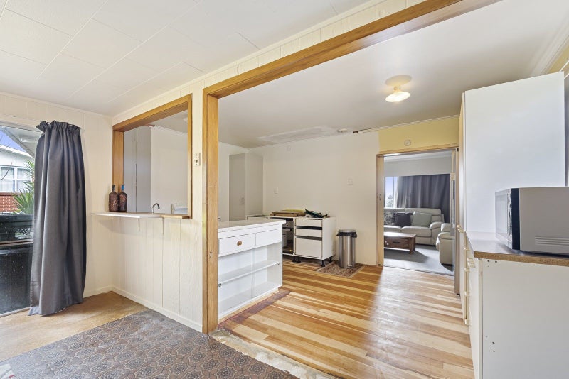 3 Bear Street, Tirau - Carousel 13