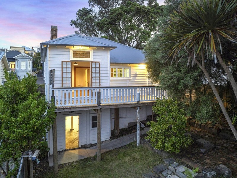 33 Second Avenue, Kingsland, Auckland - Carousel 1