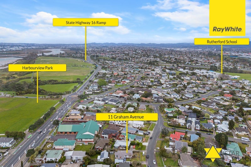 11 Graham Avenue, Te Atatu Peninsula, Auckland - Carousel 19