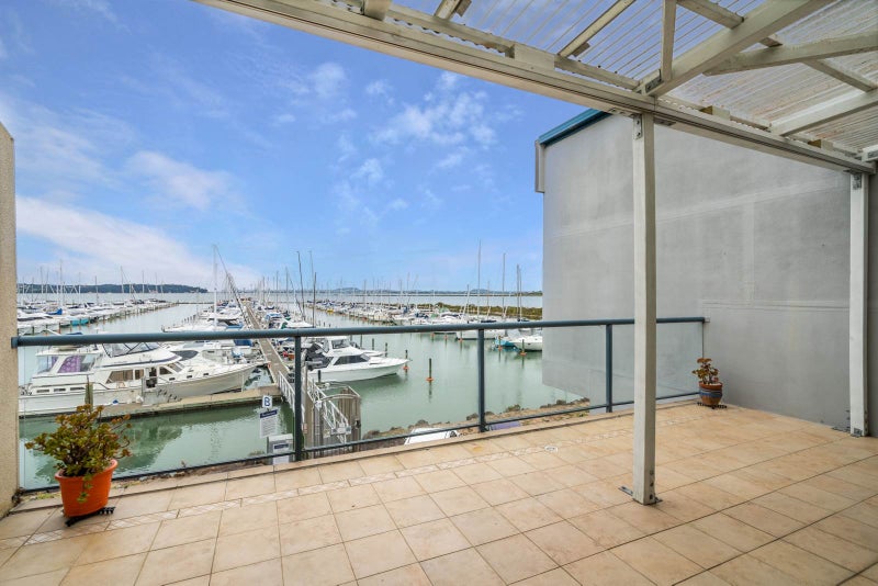 16/15 Clearwater Cove, West Harbour, Auckland - Carousel 1