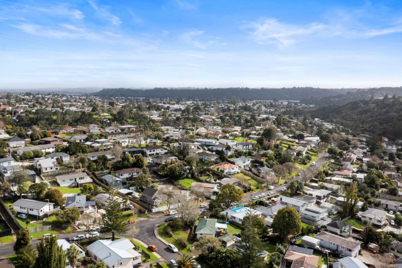 68 Vandeleur Avenue, Birkdale, Auckland - Carousel 21