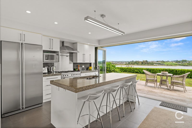 23 Rewarewa Place, Matua, Tauranga - Carousel 1