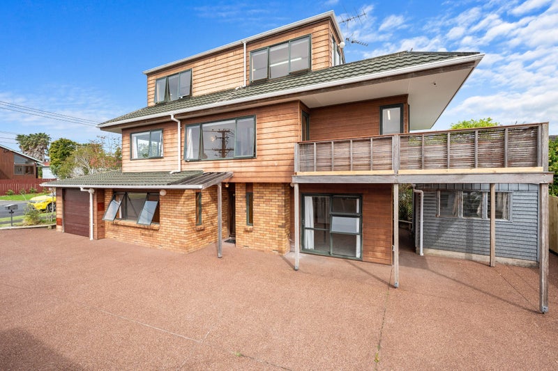 2/9 Egremont Street, Belmont, Auckland - Carousel 1