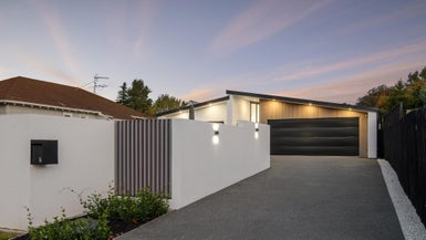 16 Mays Road, St Albans, Christchurch - Carousel 1