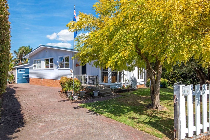 111 Gills Road, Bucklands Beach, Auckland - Carousel 1