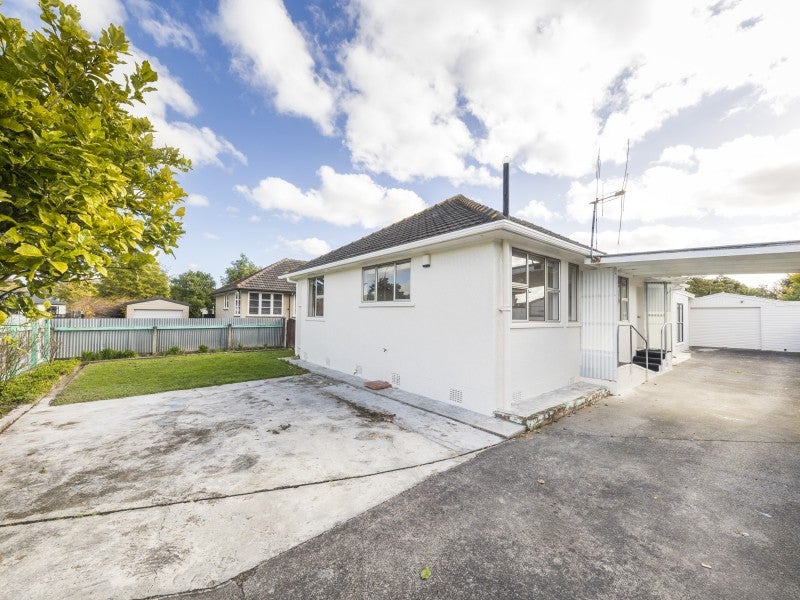 3 Manchester Street, Takaro, Palmerston North - Carousel 1