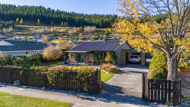 92 Hazlett Street, Clyde, Clyde - Carousel 1