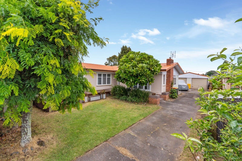15 Fraser Road, Papatoetoe, Auckland - Carousel 21