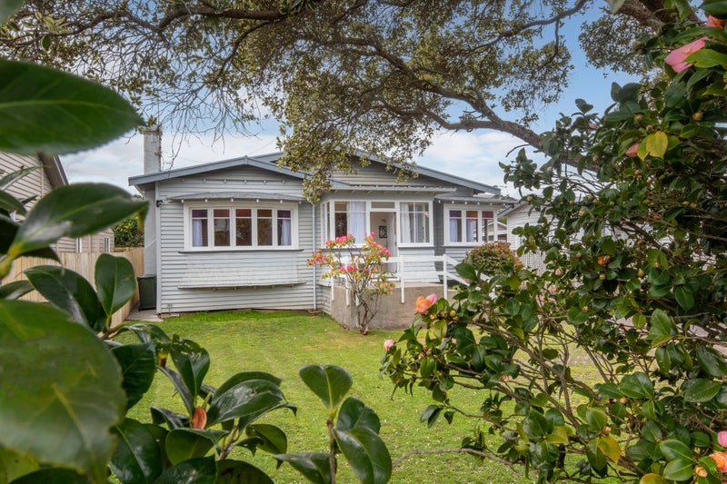 914 Mount Eden Road, Three Kings, Auckland - Carousel 1