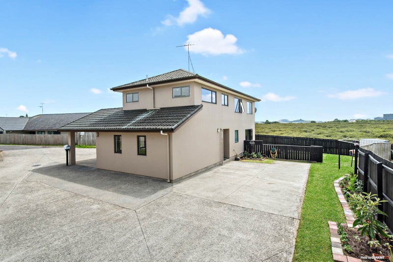 13 Tomes Lane, Favona, Auckland - Carousel 2