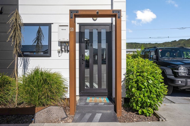 1/320 Oxford Terrace, Avalon, Lower Hutt - Carousel 2