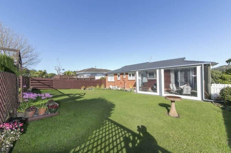 77 Lantana Road, Green Bay, Auckland - Carousel 2