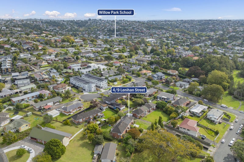 4/9 Lenihan Street, Northcote, Auckland - Carousel 16