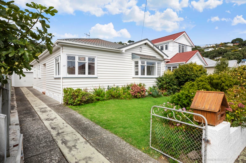 17 Bentinck Avenue, Strathmore Park, Wellington - Carousel 1