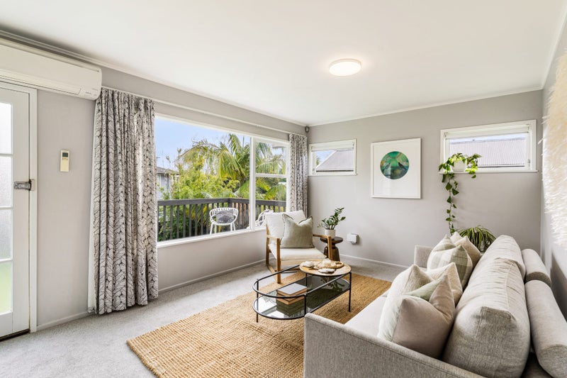 1/28 Fairclough Road, Beach Haven, Auckland - Carousel 2